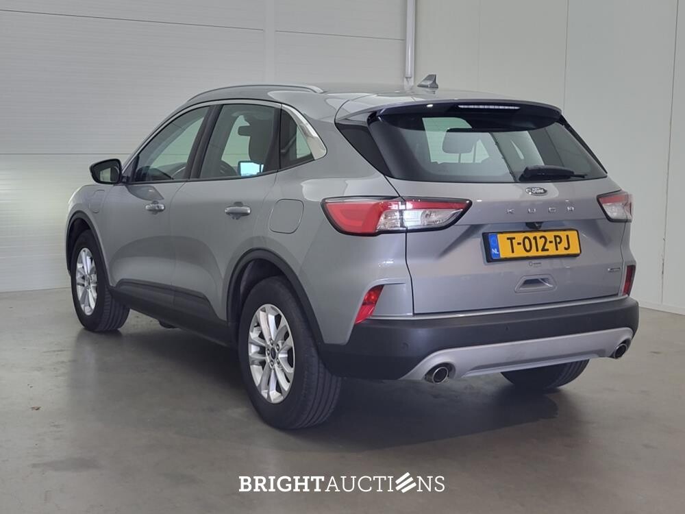 Ford Kuga PHEV Titanium 2.5 261pk 2023 (Origineel-NL), T-012-PJ