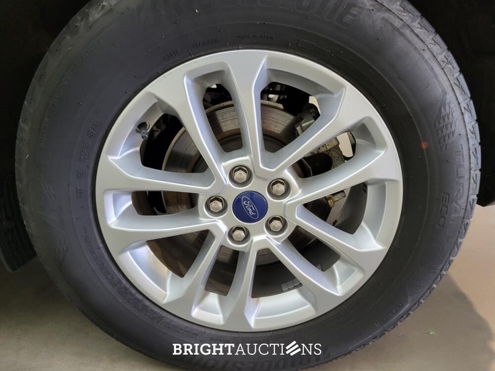 Ford Kuga PHEV Titanium 2.5 261pk 2023 (Origineel-NL), T-012-PJ