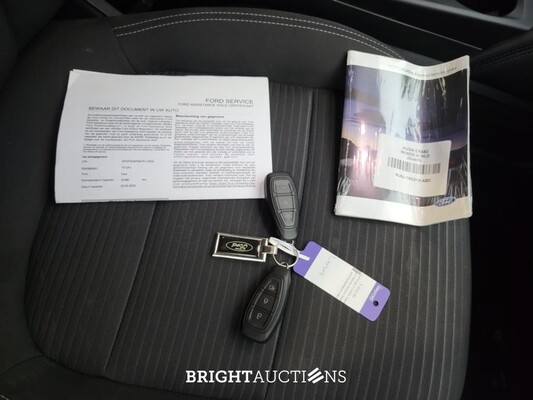 Ford Kuga PHEV Titanium 2.5 261pk 2023 (Origineel-NL), T-012-PJ