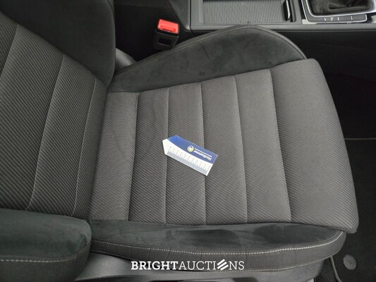 Volkswagen Golf 4Motion R 2.0 TSI 301pk 2020, N-235-PN
