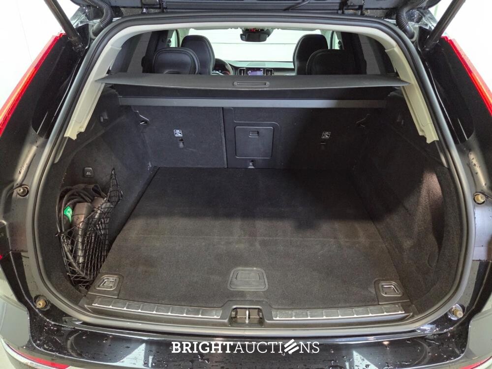 Volvo XC60 T8 Twin Engine Inscription 2.0 AWD 392pk 2019, T-365-NR