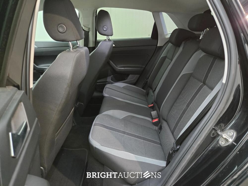 Volkswagen Polo Highline Business R 1.0 TSI 95pk 2020 (Origineel-NL), J-132-HL