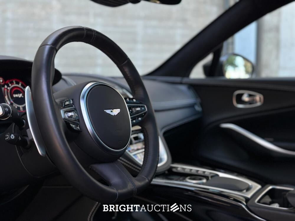 Aston Martin DBX 4.0 V8 1913 551pk 2020 (1 of 500), HNT-92-V