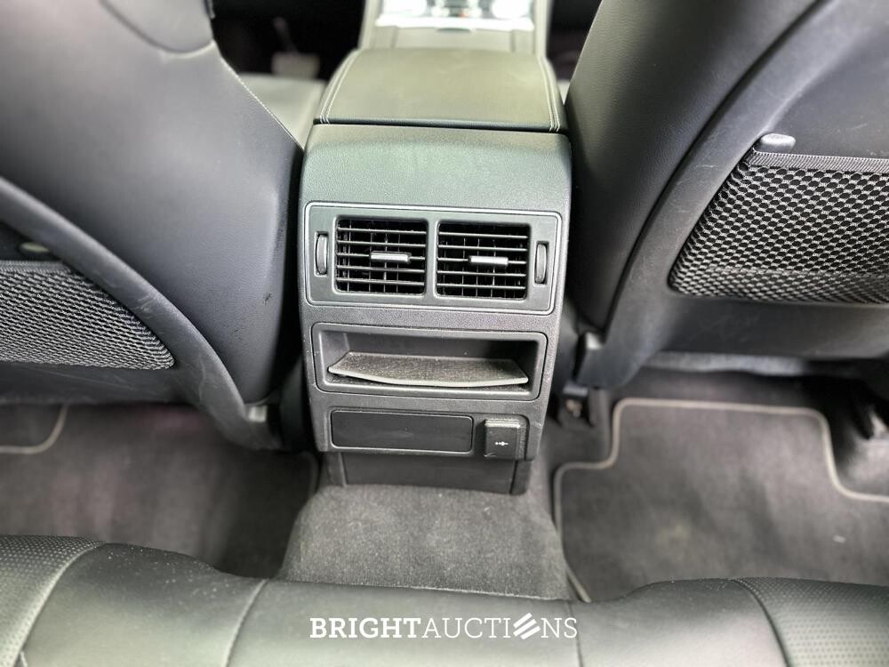 Jaguar F-PACE P400e PHEV R-Dynamic S 2.0 404pk 2021, R-154-VJ