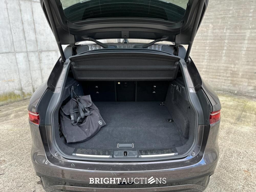 Jaguar F-PACE P400e PHEV R-Dynamic S 2.0 404pk 2021, R-154-VJ