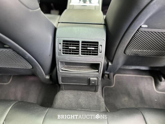 Jaguar F-PACE P400e PHEV R-Dynamic S 2.0 404pk 2021, R-154-VJ