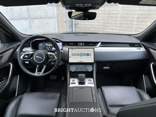 Jaguar F-PACE P400e PHEV R-Dynamic S 2.0 404pk 2021, R-154-VJ