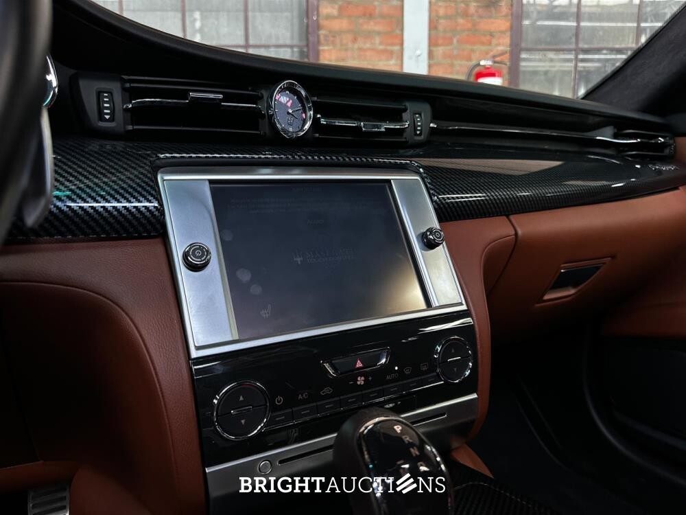 Maserati Quattroporte GTS 3.8 V8 531pk 2013 (CARBON) (29,000 KM)