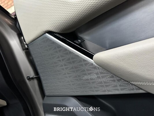 Land Rover Range Rover Velar 2.0 P400e R-Dynamic HSE 300pk 2021 (Original-NL), L-870-KS