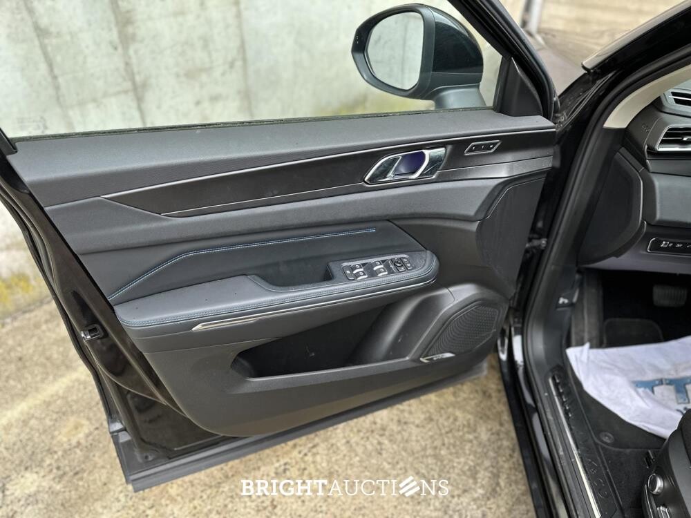 Lynk & Co 01 PHEV 7DCTH 132kw 261pk 2023