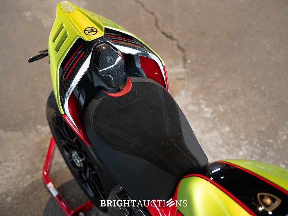 Ducati Streetfighter V4 Lamborghini 1103cc 208pk 2023
