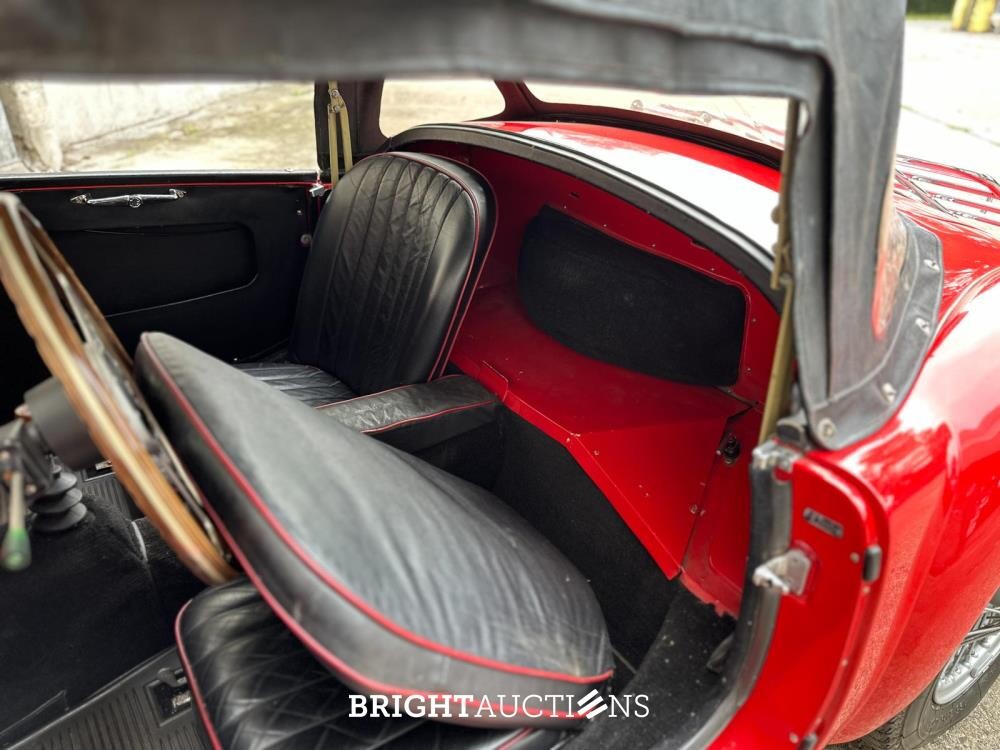 MG MGA Cabriolet 1957, BX-81-86