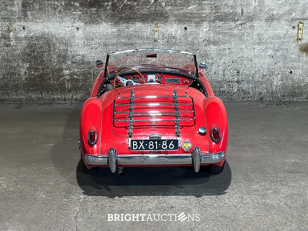 MG MGA Cabriolet 1957, BX-81-86