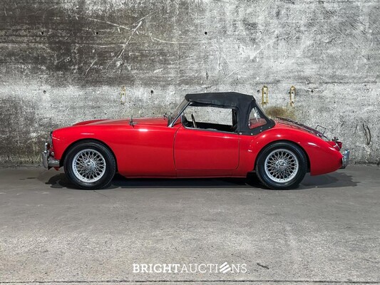 1957 MG MGA Cabrio, BX-81-86