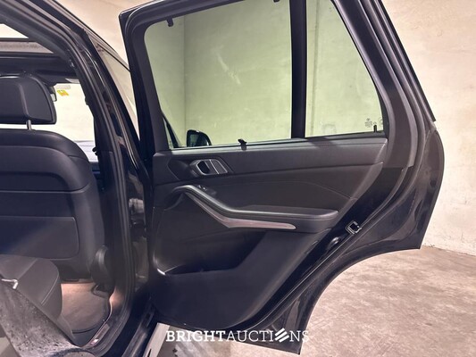 BMW X5 xDrive45e High Executive 394pk 2021 (Origineel-NL+1e eignaar), K-166-ZR 