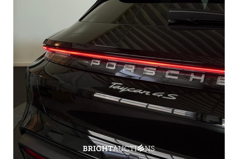 Porsche Taycan 4S 93 kWh 489pk 2022, X-274-FS