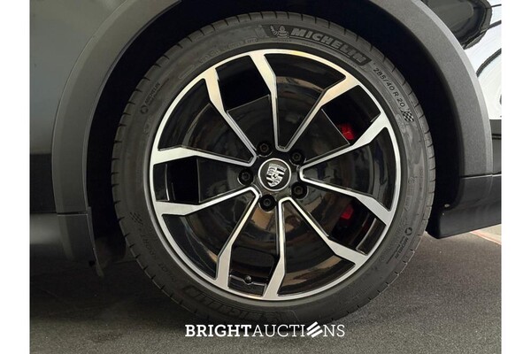 Porsche Taycan 4S 93 kWh 489pk 2022, X-274-FS