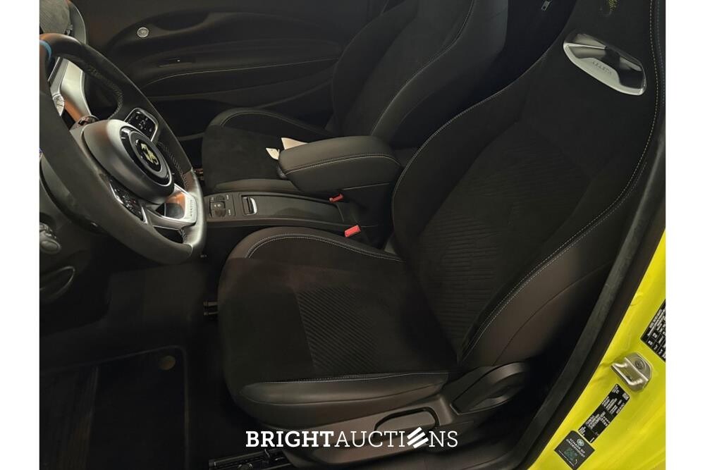 Fiat 500 Abarth Turismo 42 kWh 155pk 2025 (Origineel-NL), JPF-65-P