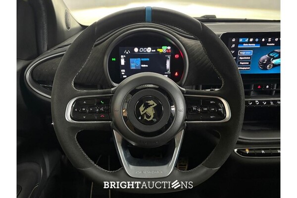 Fiat 500 Abarth Turismo 42 kWh 155pk 2025 (Origineel-NL), JPF-65-P
