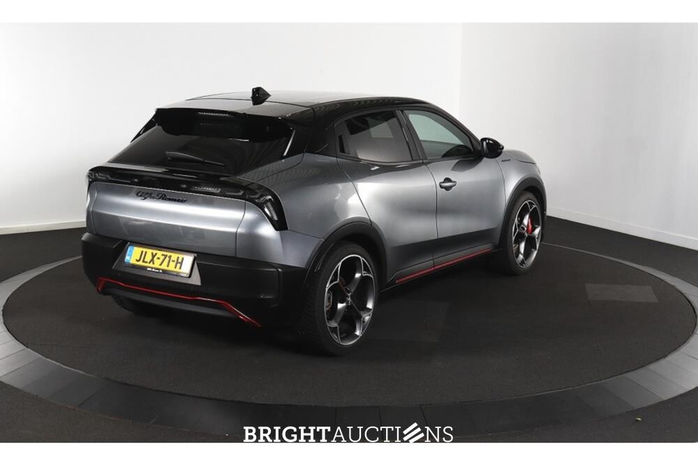 Alfa Romeo Junior Elettrica Veloce 54 kWh 281pk 2025 (Origineel-NL), JLX-71-H