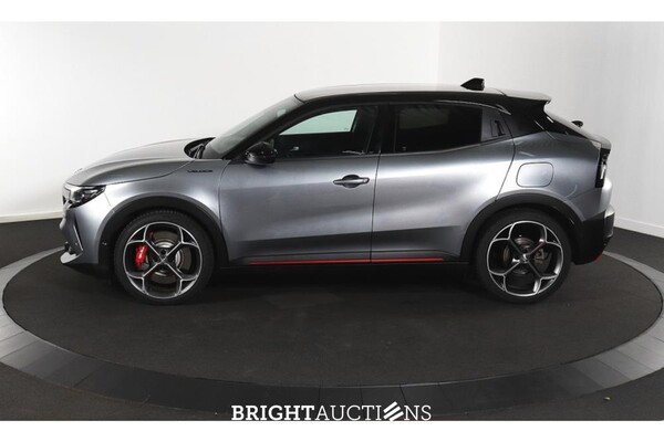 Alfa Romeo Junior Elettrica Veloce 54 kWh 281pk 2025 (Origineel-NL), JLX-71-H
