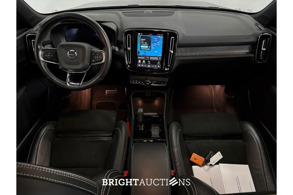 Volvo XC40 Recharge P8 R-Design AWD 408pk 2021 (Origineel-NL), L-682-DV