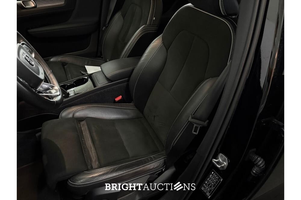 Volvo XC40 Recharge P8 R-Design AWD 408pk 2021 (Origineel-NL), L-682-DV