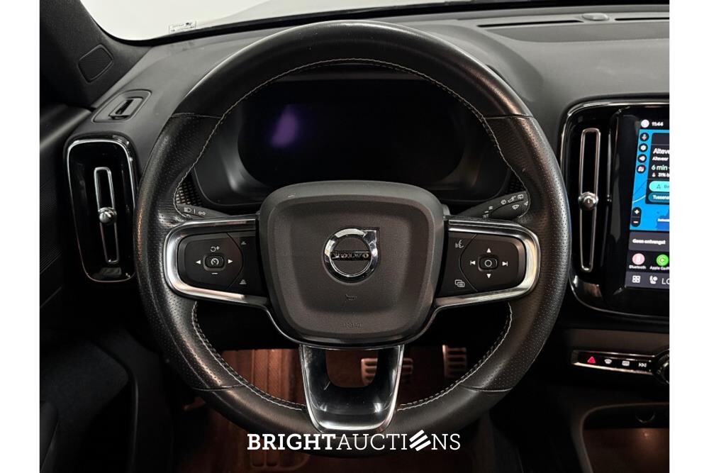 Volvo XC40 Recharge P8 R-Design AWD 408pk 2021 (Origineel-NL), L-682-DV