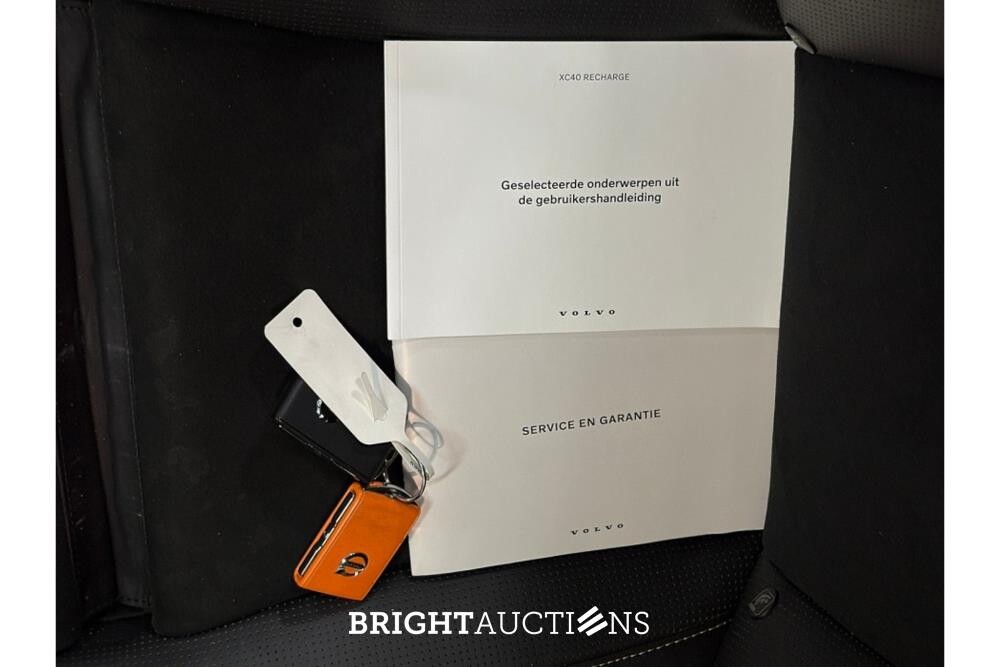 Volvo XC40 Recharge P8 R-Design AWD 408pk 2021 (Origineel-NL), L-682-DV