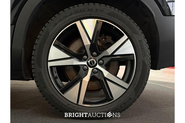 Volvo XC40 Recharge P8 R-Design AWD 408pk 2021 (Origineel-NL), L-682-DV