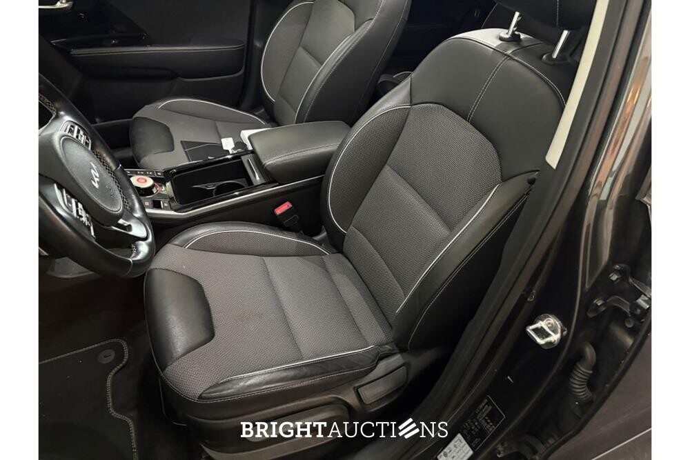 Kia Niro e- DynamicPlusLine 64 kWh 204pk 2021 (Origineel-NL), N-872-HH