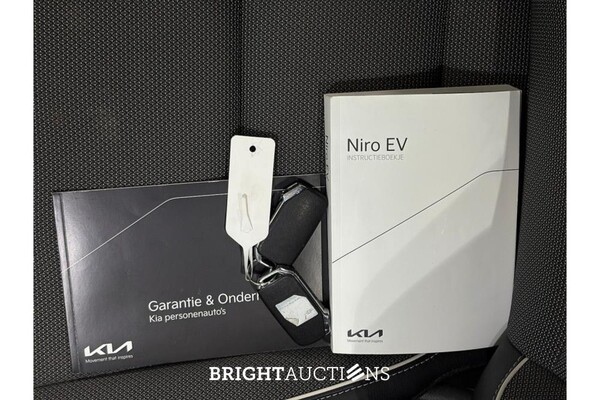 Kia Niro e- DynamicPlusLine 64 kWh 204pk 2021 (Origineel-NL), N-872-HH