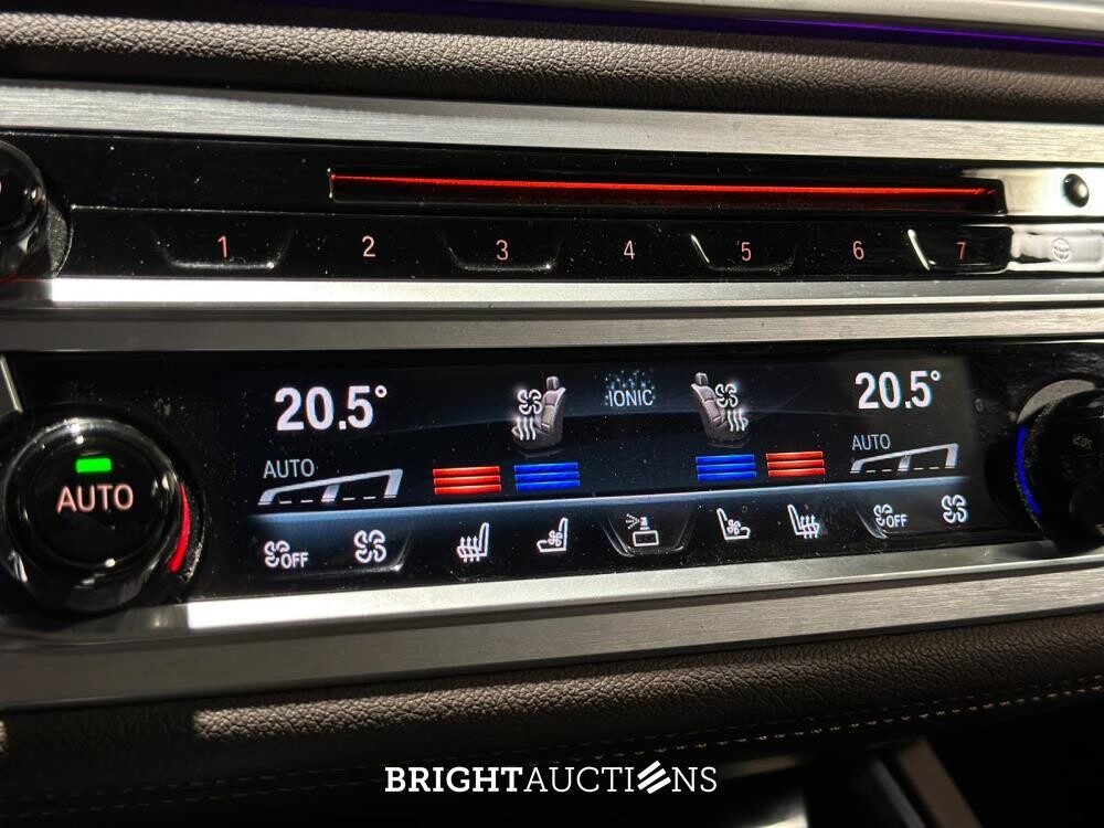 BMW 750Li xDrive High Executive 4.4 V8 7-serie 449pk 2017, XF-396-X
