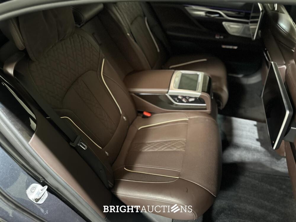 BMW 750Li xDrive High Executive 4.4 V8 7-serie 449pk 2017, XF-396-X