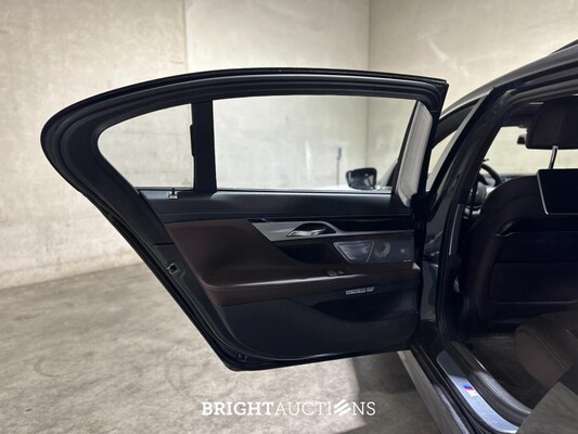 BMW 750Li xDrive High Executive 4.4 V8 7-serie G12 449pk 2017, XF-396-X