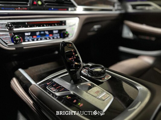BMW 750Li xDrive High Executive 4.4 V8 7-serie G12 449pk 2017, XF-396-X