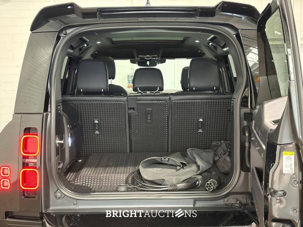 Land Rover Defender 110 P400e 110 SE 2.0 443pk 2023, X-986-PF