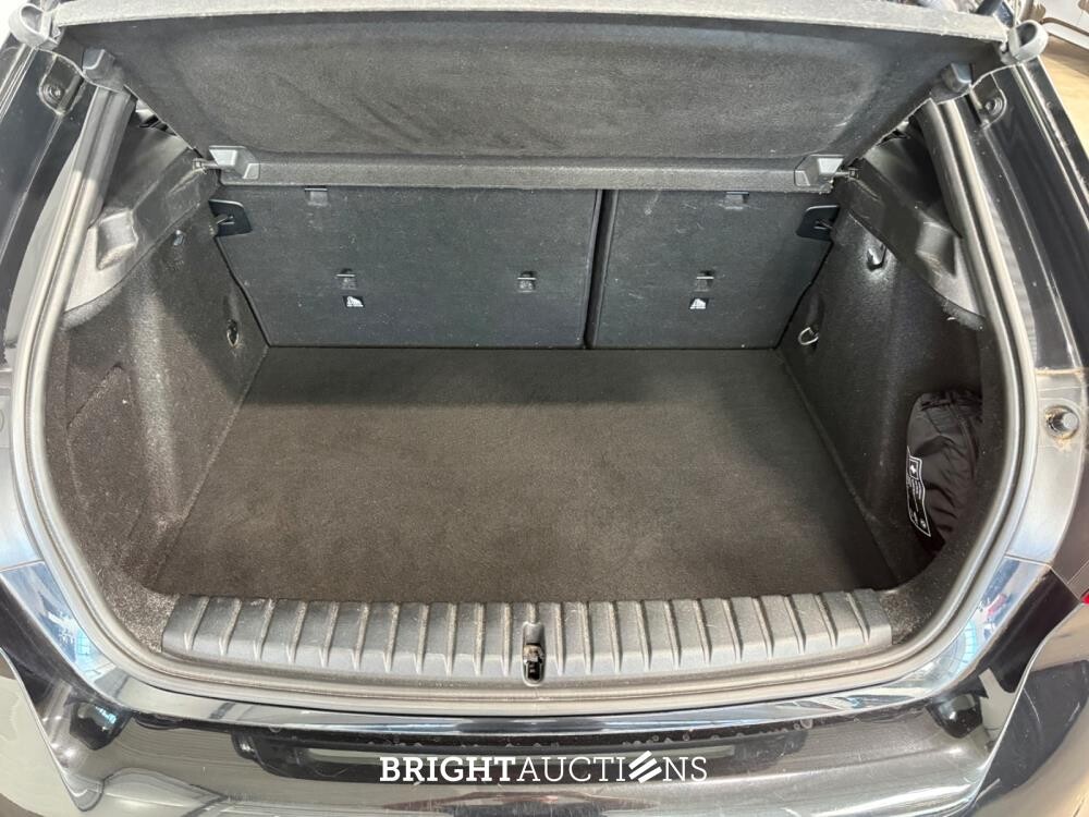 BMW 118i 1-serie Executive Edition 140pk 2020 (Origineel-NL) 1-Serie, H-604-DT