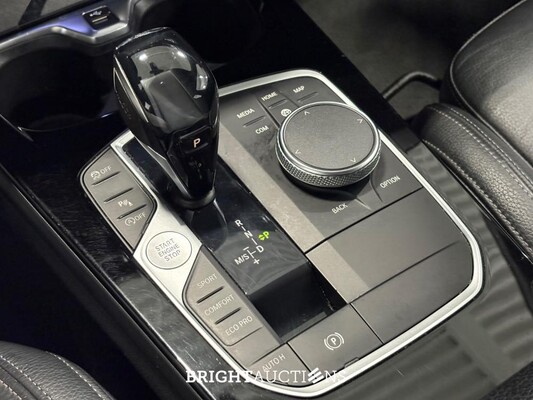 BMW 118i 1-serie Executive Edition 140pk 2020 (Origineel-NL) 1-Serie, H-604-DT