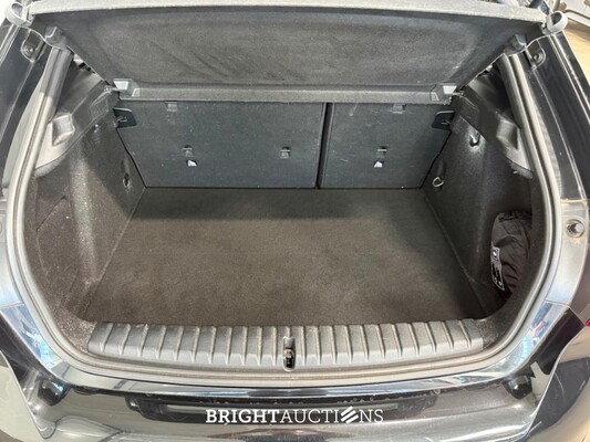 BMW 118i 1-serie Executive Edition 140pk 2020 (Origineel-NL) 1-Serie, H-604-DT