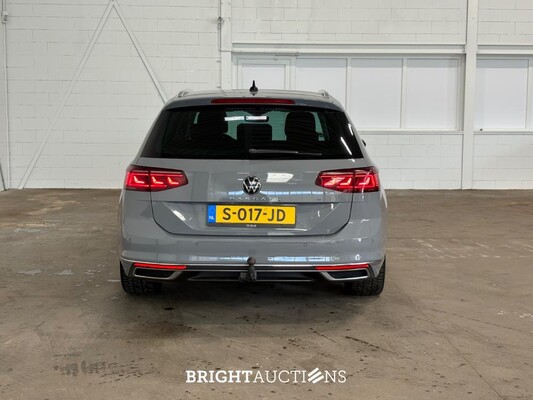 Volkswagen Passat Variant R-Line Business 1.5 TSI 150pk 2022, S-017-JD