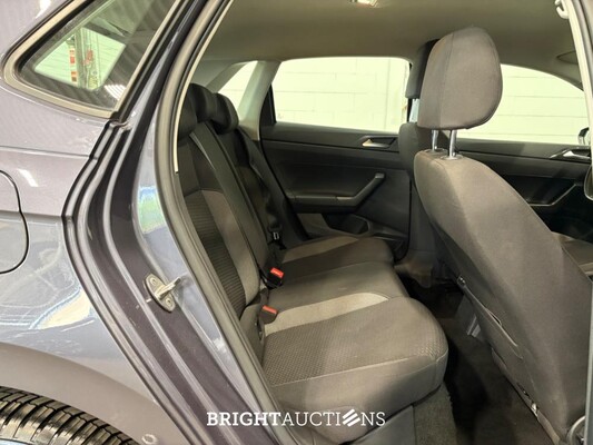 Volkswagen Polo Life Business 1.0 TSI 95pk 2022, T-806-RG