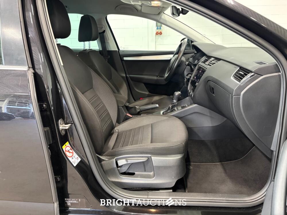 Škoda Octavia Combi Greentech Ambition Business 1.0 TSI 116pk 2018 (Origineel-NL), RT-407-S