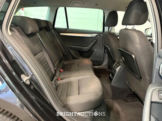 Škoda Octavia Combi Greentech Ambition Business 1.0 TSI 116pk 2018 (Origineel-NL), RT-407-S