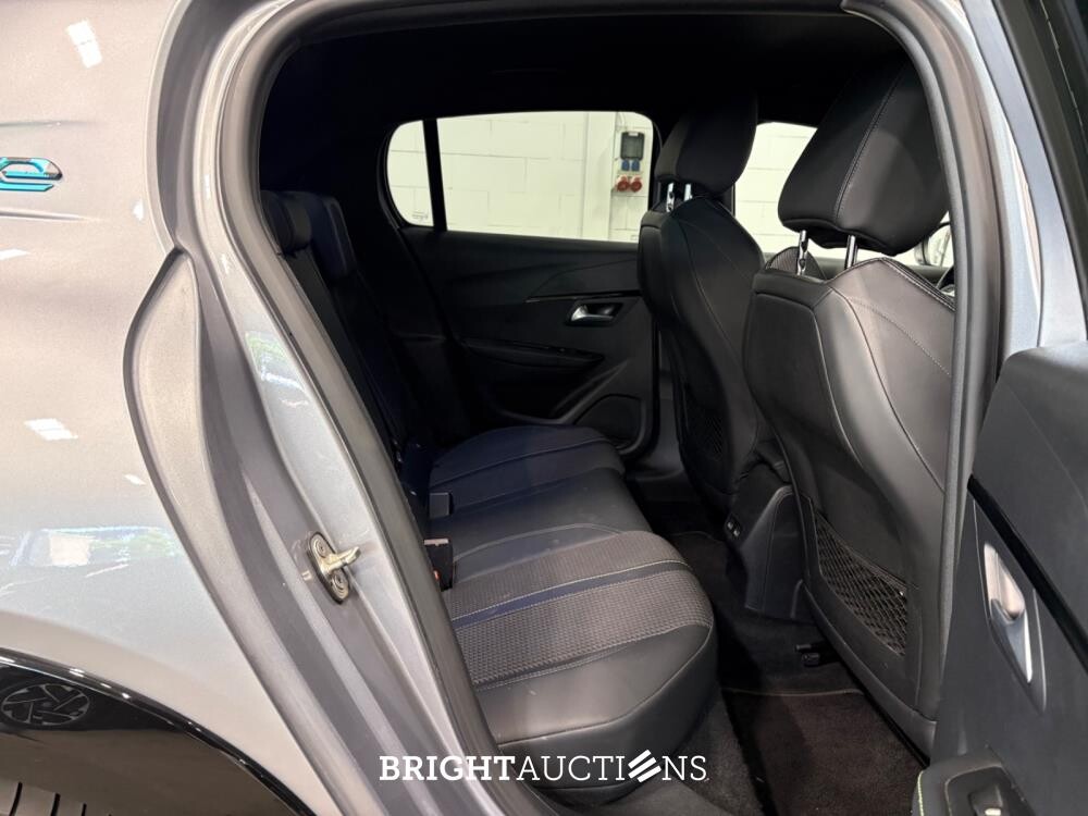 Peugeot 208 e- EV GT 350 50 kWh 136pk 2021, P-364-GD