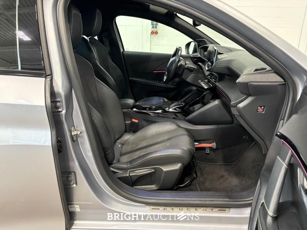 Peugeot 208 e- EV GT 350 50 kWh 136pk 2021, P-364-GD