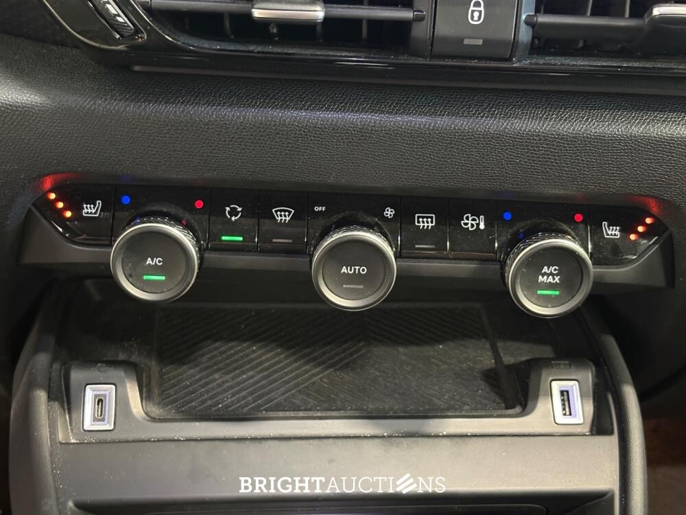 Citroën C4 Shine 1.2 PureTech 131pk 2021, P-245-ZP