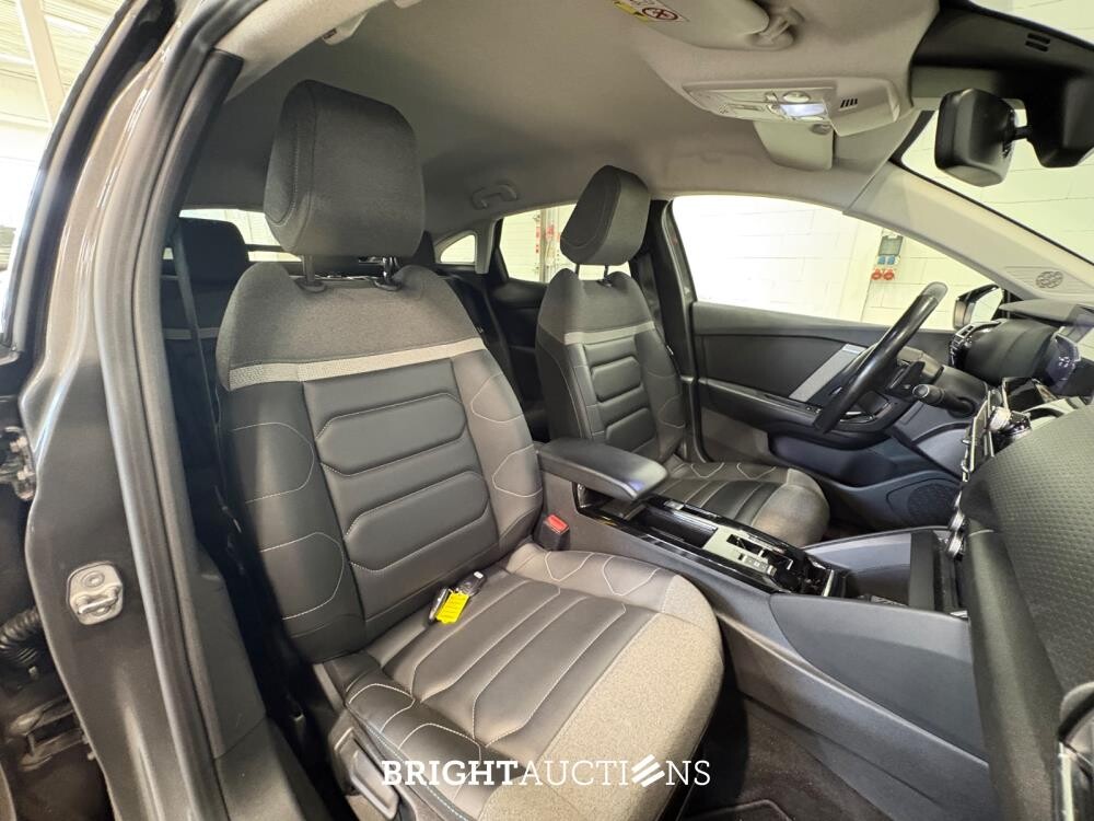 Citroën C4 Shine 1.2 PureTech 131pk 2021, P-245-ZP