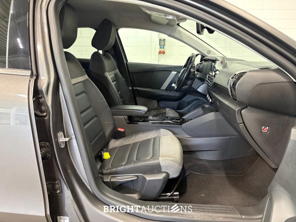 Citroën C4 Shine 1.2 PureTech 131pk 2021, P-245-ZP