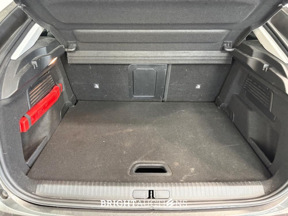 Citroën C4 Shine 1.2 PureTech 131pk 2021, P-245-ZP